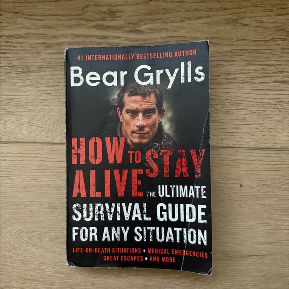 Bear Grylls How to stay alive survival book - Picture 1 of 3